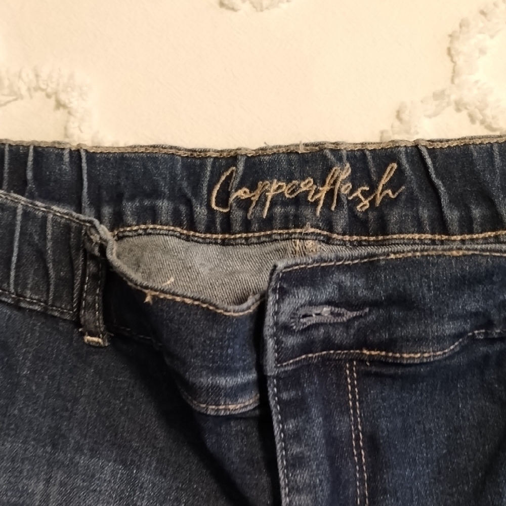 Blue Skinny Jeans with Contrast Stitching